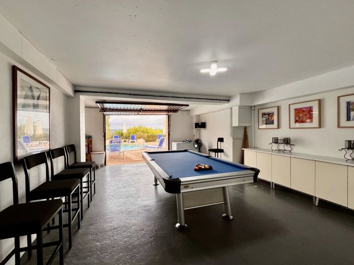 Image No.14-8 Bed House for sale