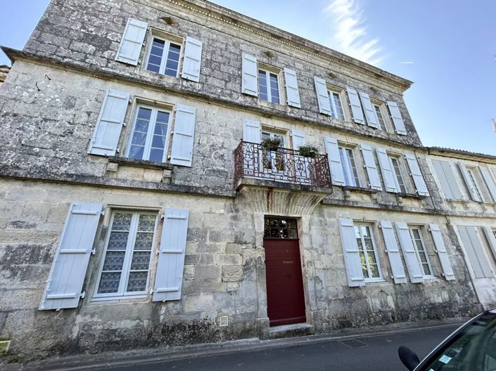 Image No.1-6 Bed Village House for sale
