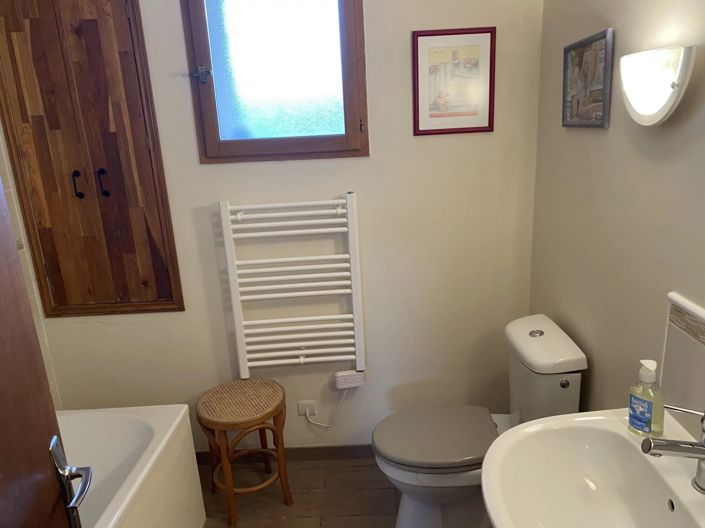 Image No.11-3 Bed House for sale