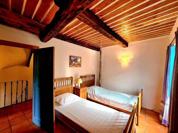 Image No.14-5 Bed House for sale