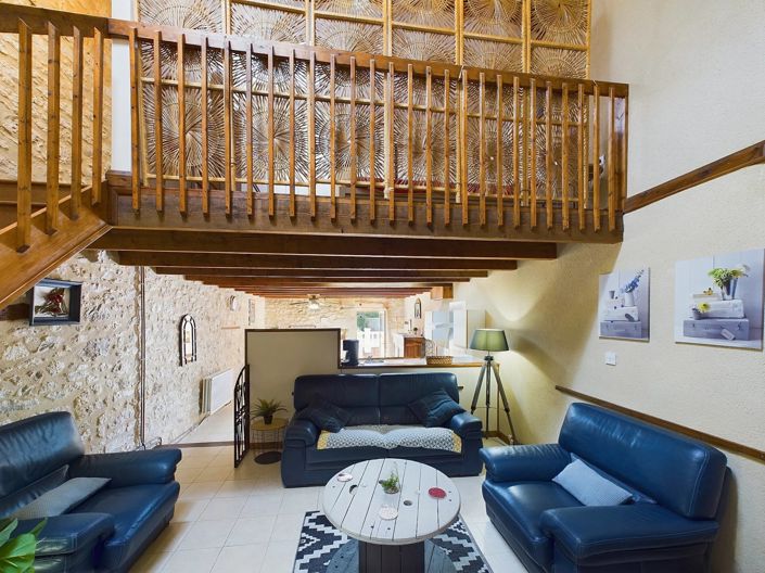 Image No.8-11 Bed House for sale