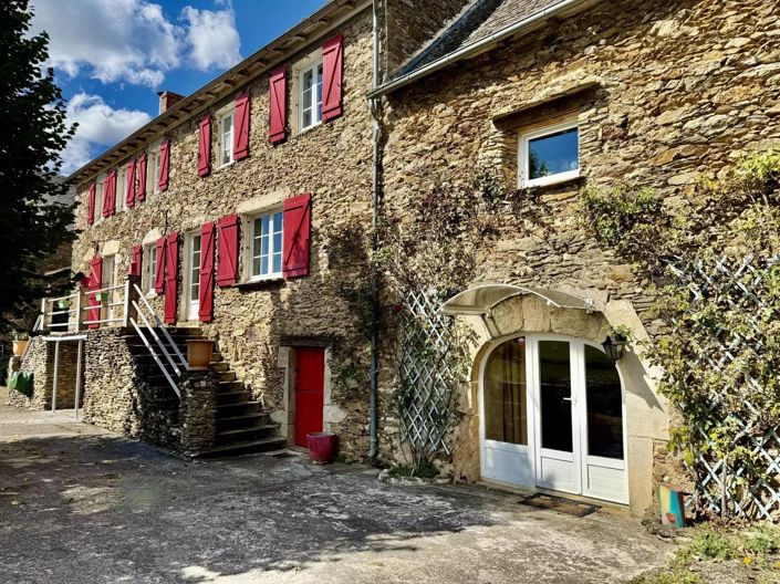 Image No.1-Ferme de 13 chambres à vendre à Rieupeyroux