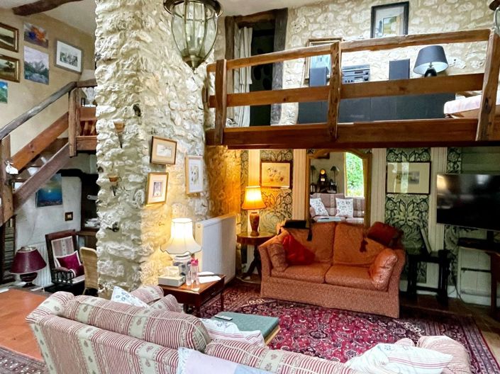 Image No.5-7 Bed House for sale