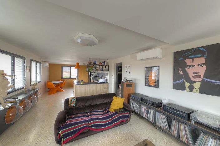 Image No.8-7 Bed House for sale