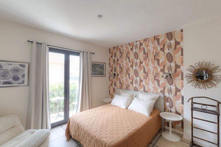 Image No.9-7 Bed House for sale