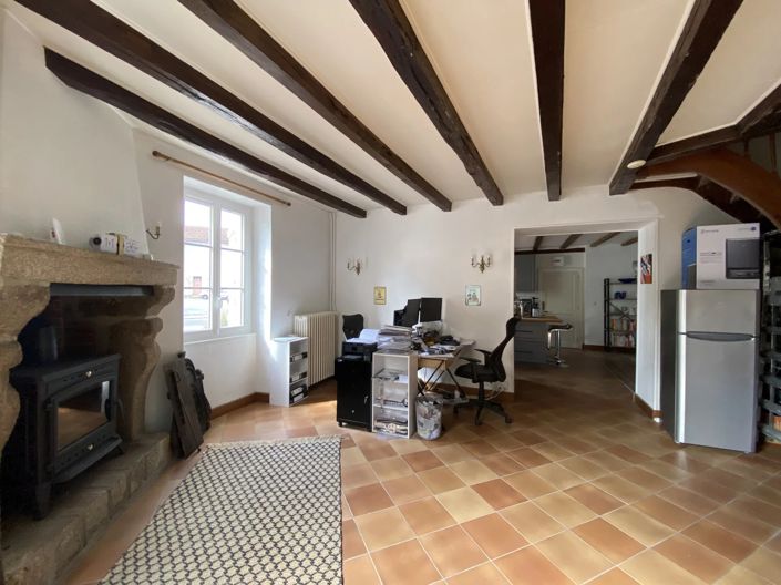 Image No.8-Maison de 4 chambres à vendre à Mézières-sur-Issoire