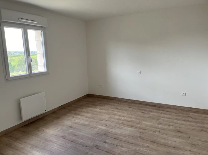 Image No.6-11 Bed House for sale