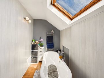 23f549ae768a8b211887262fabbea99c35ca921a6e200