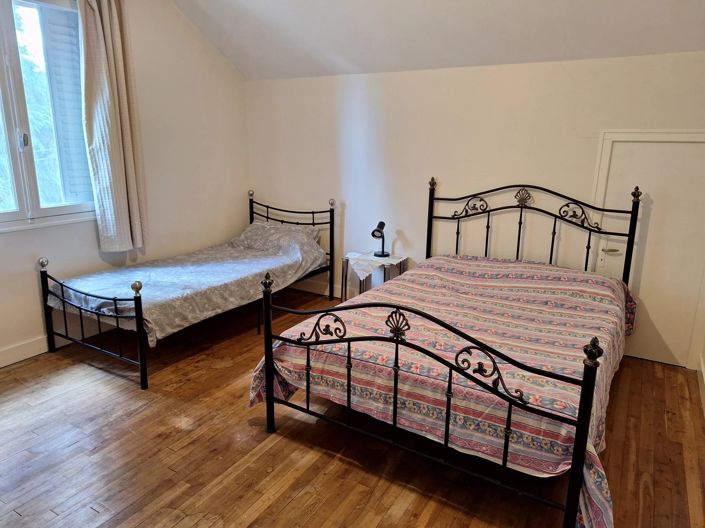 Image No.9-3 Bed House for sale