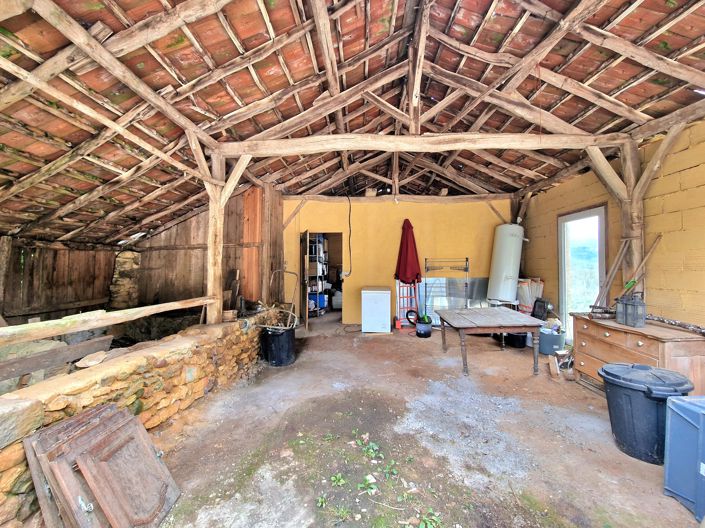 Image No.10-2 Bed Farmhouse for sale