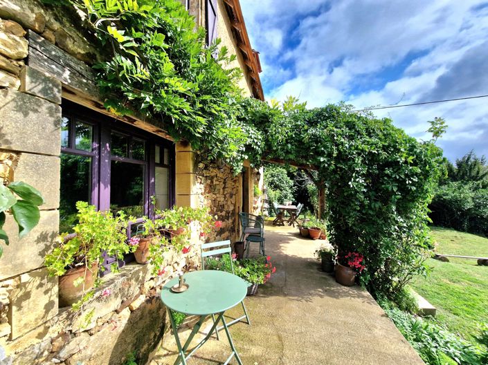 Image No.11-2 Bed Farmhouse for sale