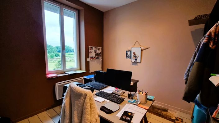 Image No.8-3 Bed House for sale