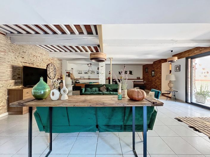 Image No.12-4 Bed House for sale