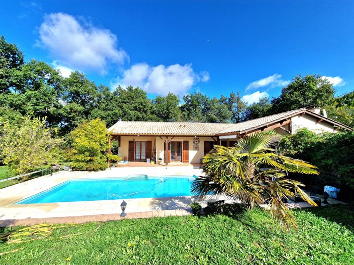 Image No.1-4 Bed House for sale
