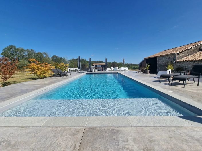 Image No.1-4 Bed House for sale