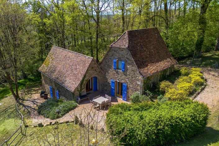 Image No.2-7 Bed Village House for sale