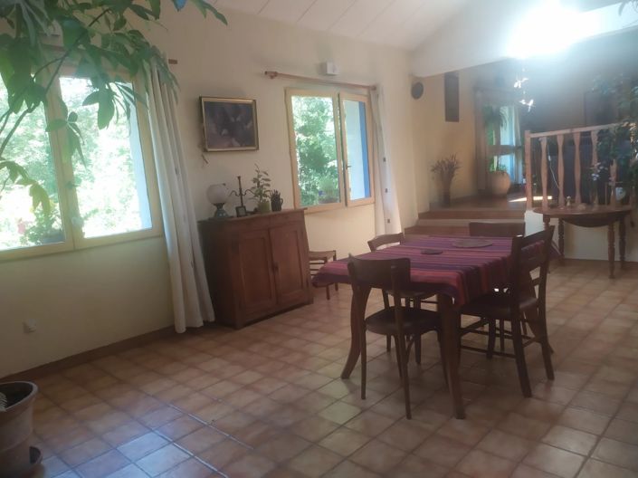 Image No.11-8 Bed House for sale