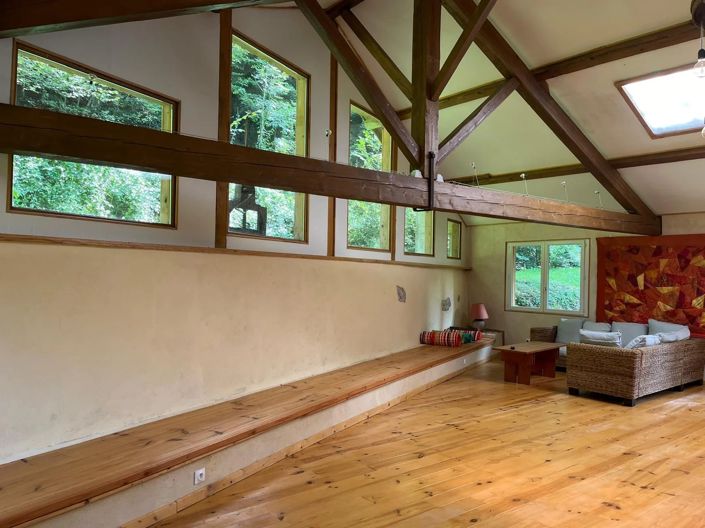 Image No.4-8 Bed House for sale