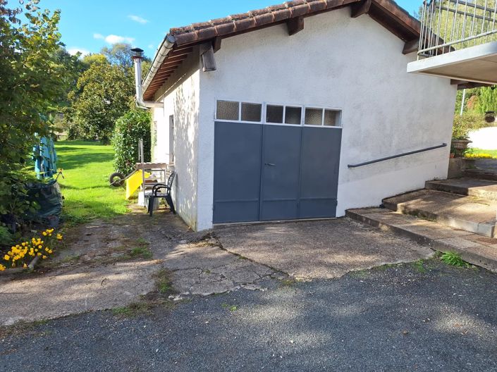 Image No.11-3 Bed House for sale