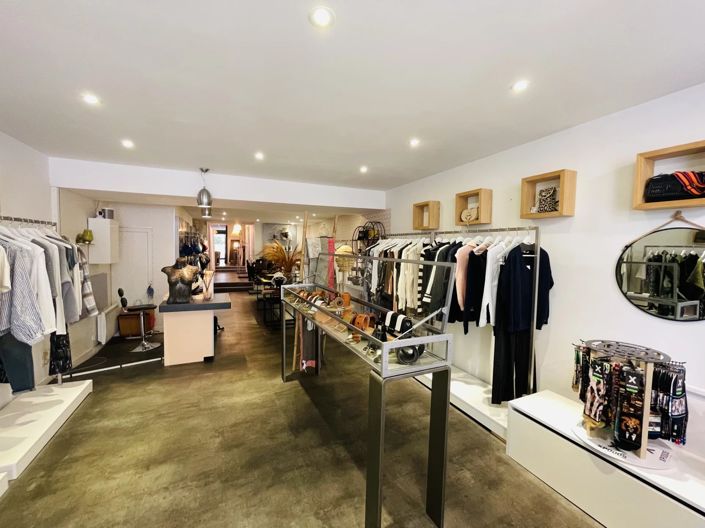 Image No.3-Commercial à vendre à Barbezieux-Saint-Hilaire