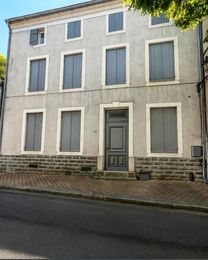 Image No.1-7 Bed House for sale