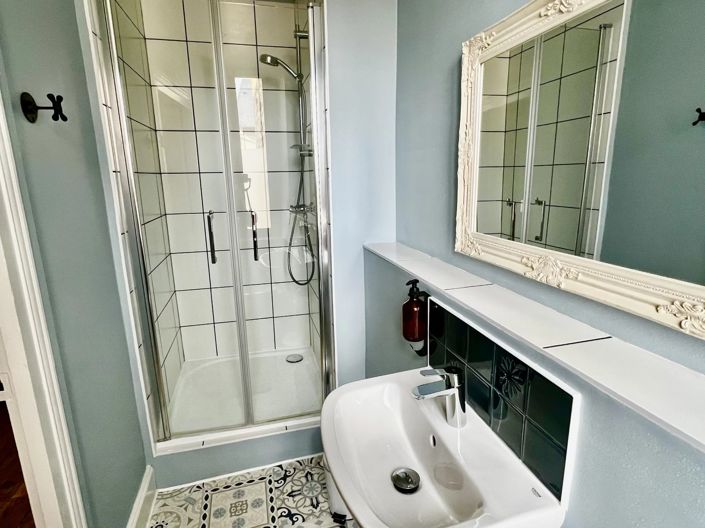 Image No.11-4 Bed House for sale