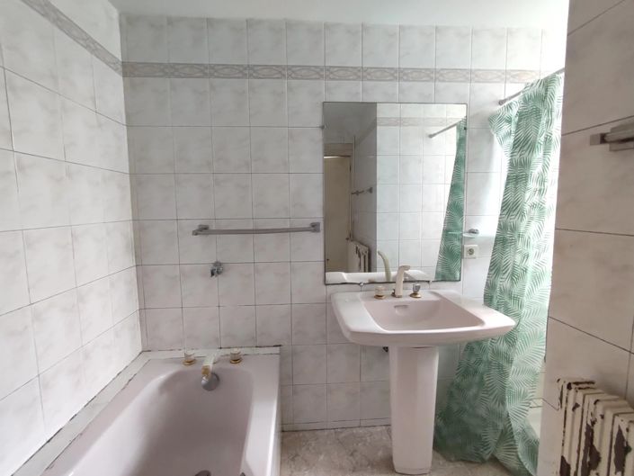 Image No.6-3 Bed House for sale