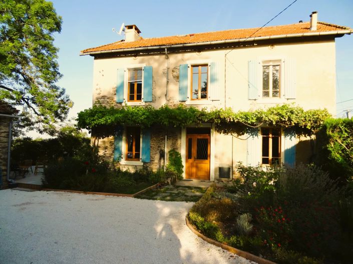 Image No.1-4 Bed House for sale