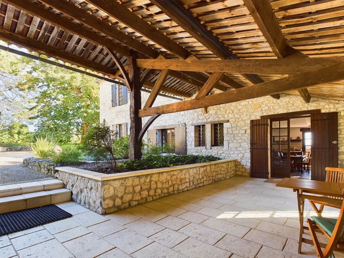 Image No.14-6 Bed House for sale