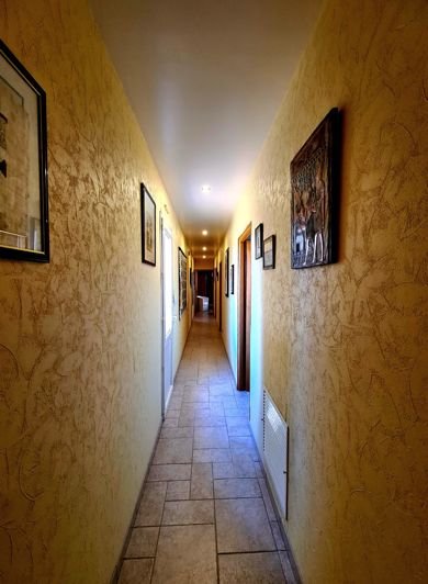 Image No.14-4 Bed House for sale