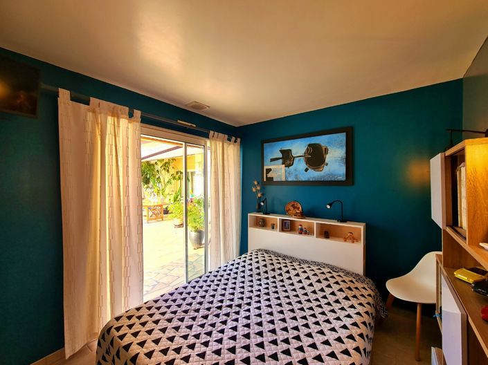 Image No.15-4 Bed House for sale