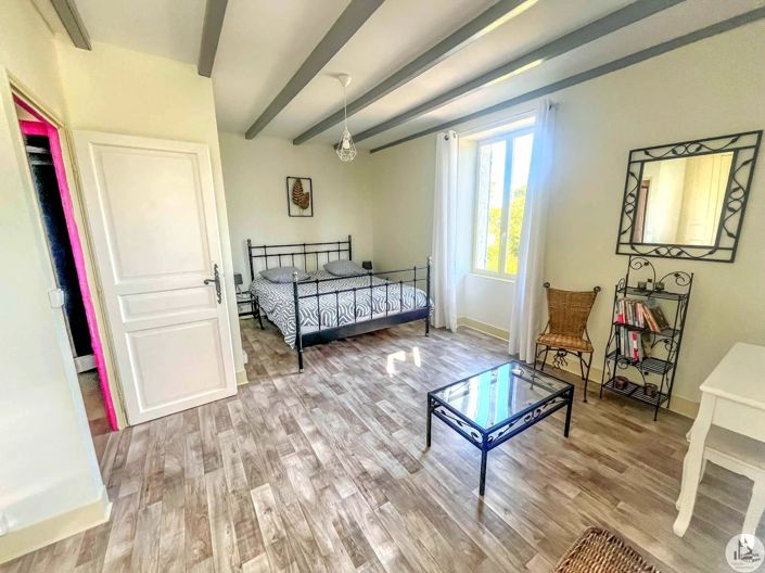Image No.8-6 Bed Village House for sale
