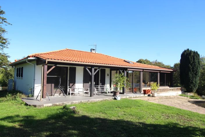 Image No.1-4 Bed Village House for sale