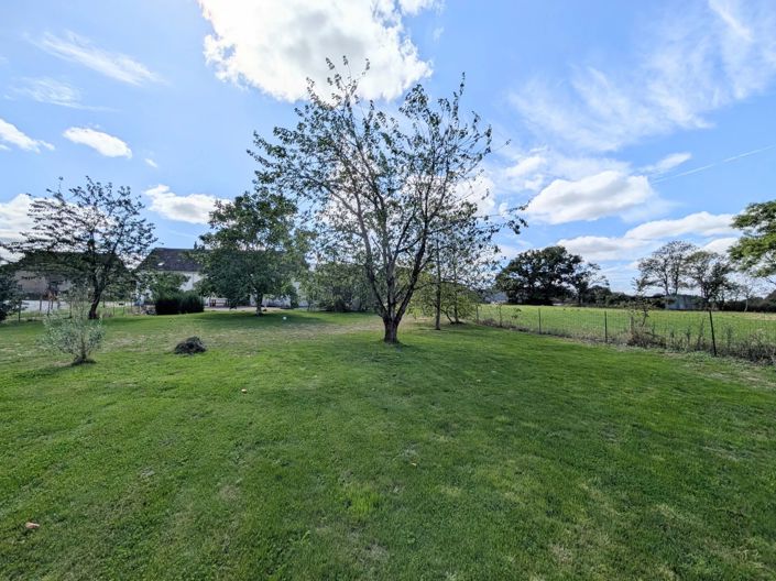 Image No.2-4 Bed House for sale