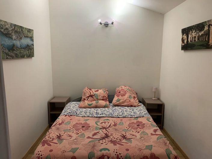 Image No.14-3 Bed House for sale