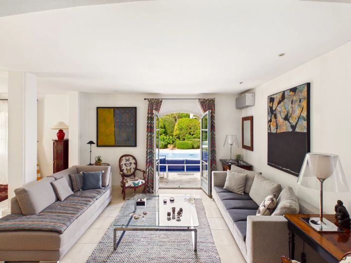 Image No.4-4 Bed House for sale