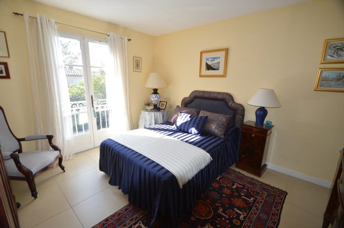 Image No.8-4 Bed House for sale