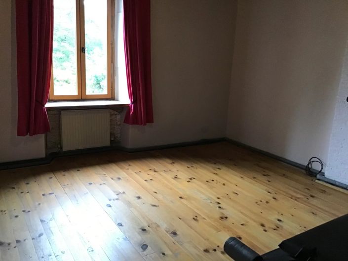 Image No.8-3 Bed House for sale