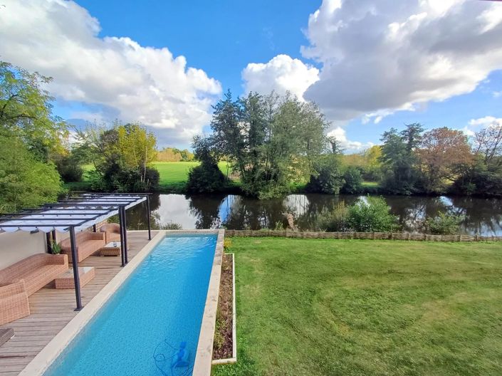 Image No.2-5 Bed House for sale