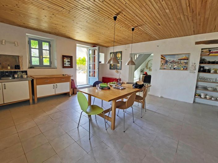 Image No.3-4 Bed House for sale