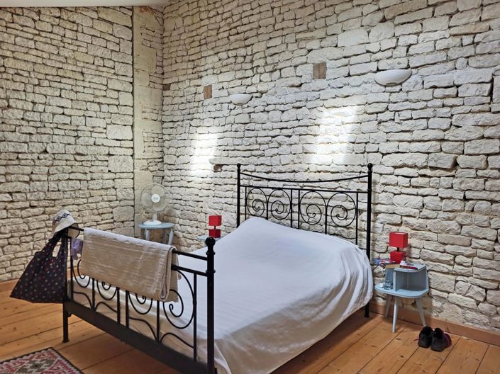 Image No.5-4 Bed House for sale