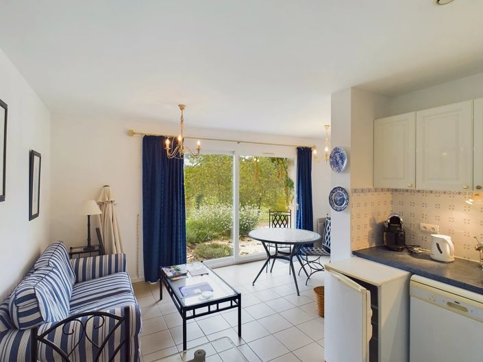 Image No.12-5 Bed House for sale