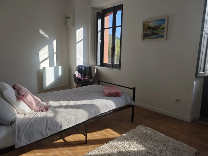 Image No.14-7 Bed House for sale