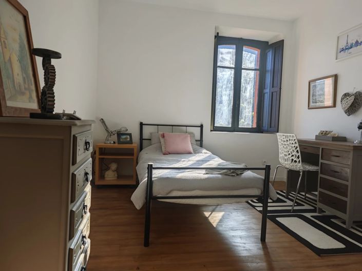 Image No.15-7 Bed House for sale