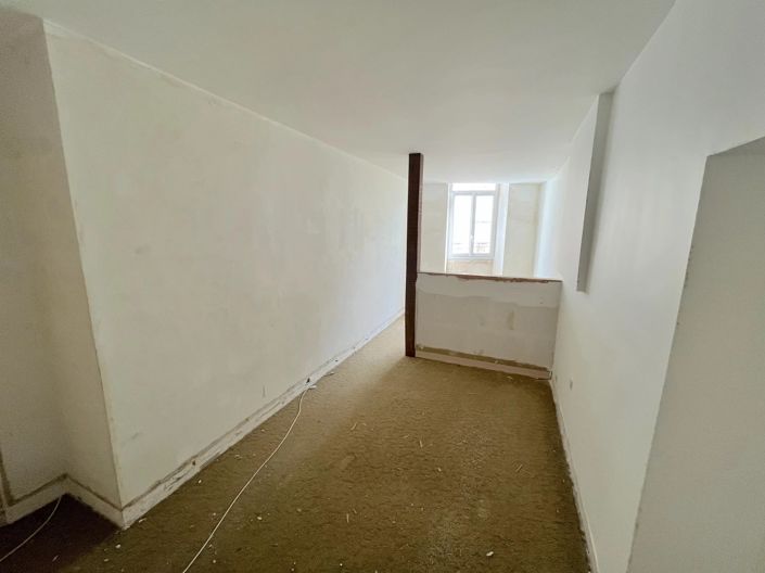 Image No.9-3 Bed House for sale