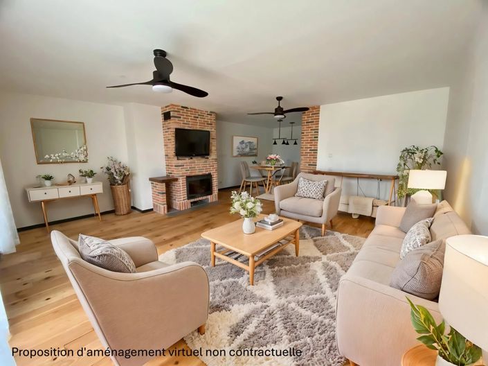 Image No.2-4 Bed House for sale