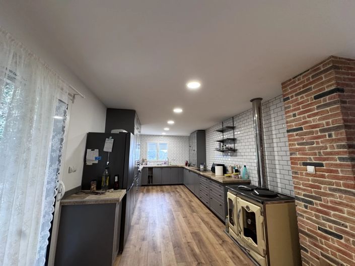 Image No.7-4 Bed House for sale