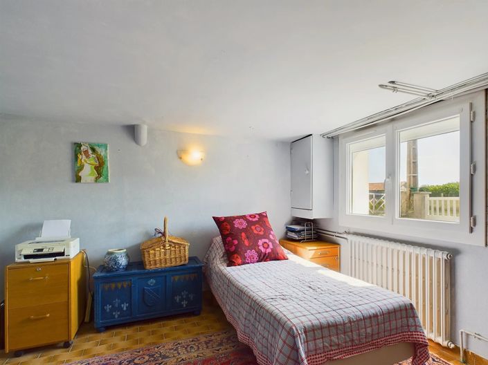 Image No.7-3 Bed House for sale