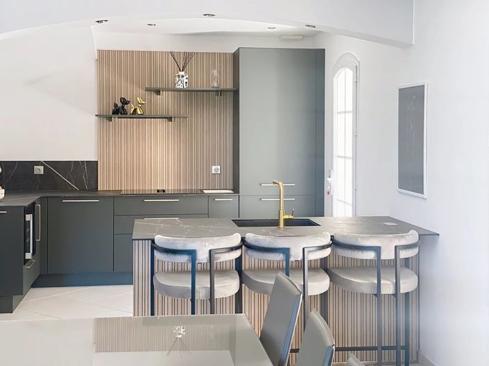 Image No.8-4 Bed House for sale