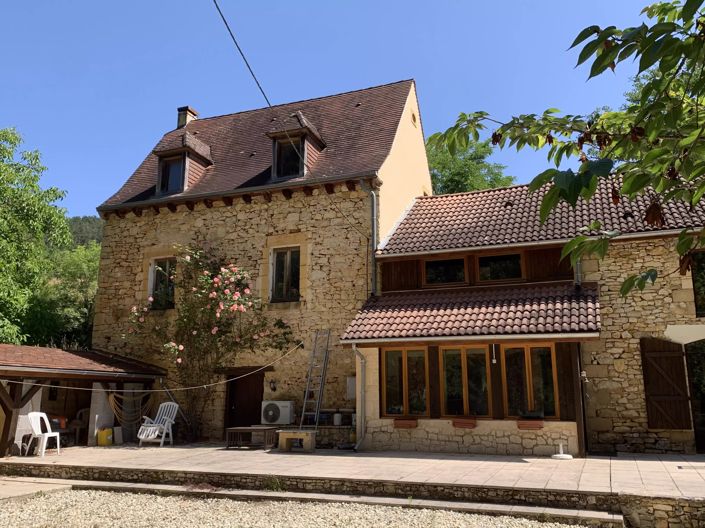 Image No.1-3 Bed Village House for sale